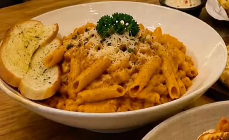 Pink Sauce Penne